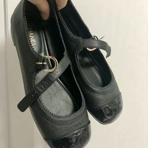Chanel black Mary Jane flat 37